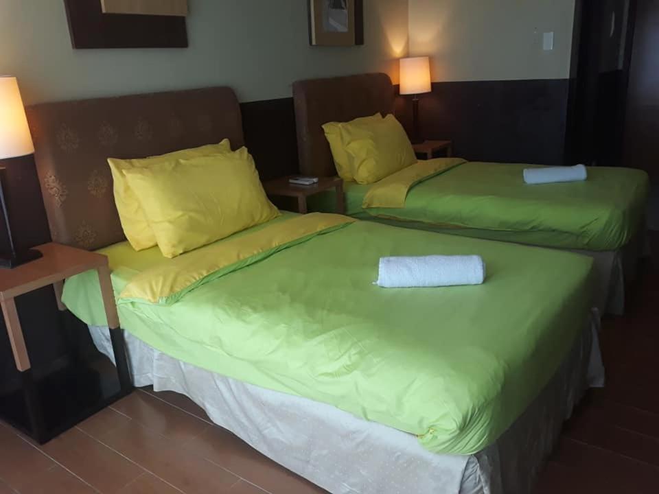 One Tagaytay Place Private Residences Tagaytay City ภายนอก รูปภาพ