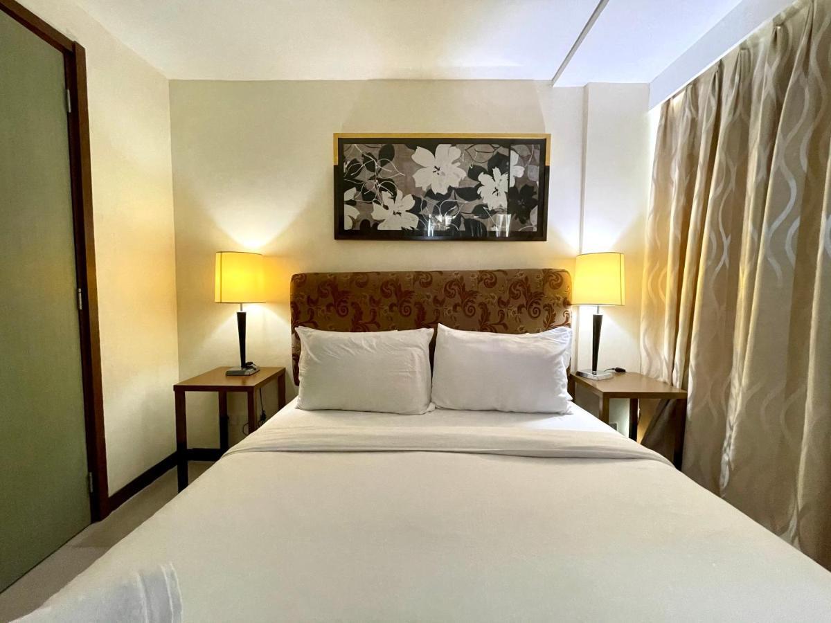 One Tagaytay Place Private Residences Tagaytay City ภายนอก รูปภาพ