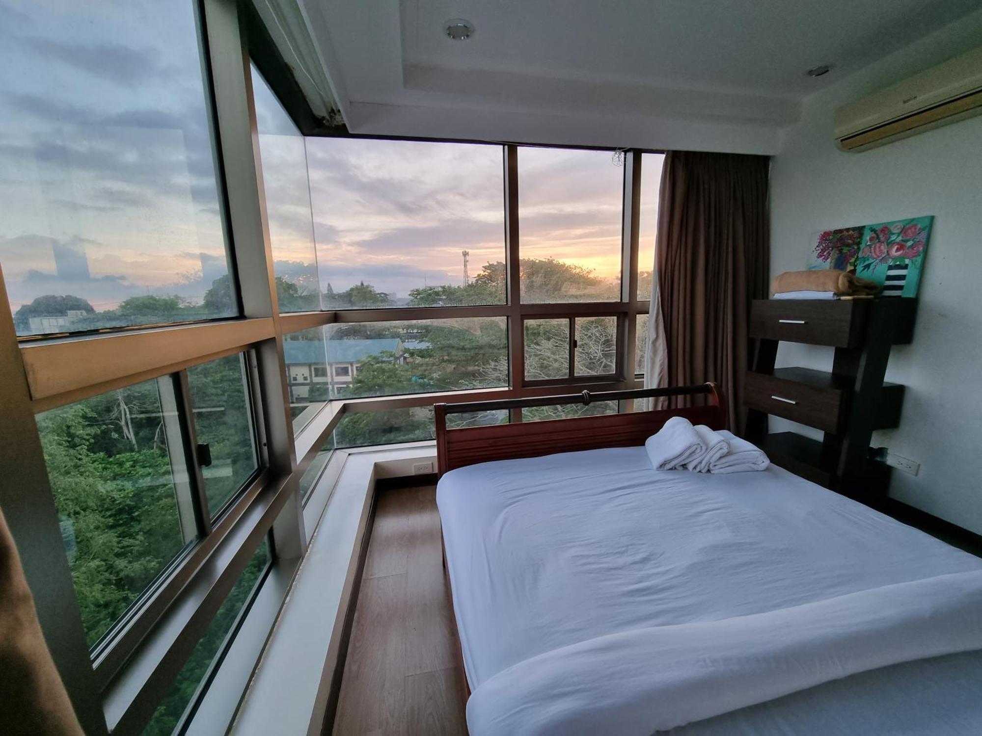 One Tagaytay Place Private Residences Tagaytay City ภายนอก รูปภาพ