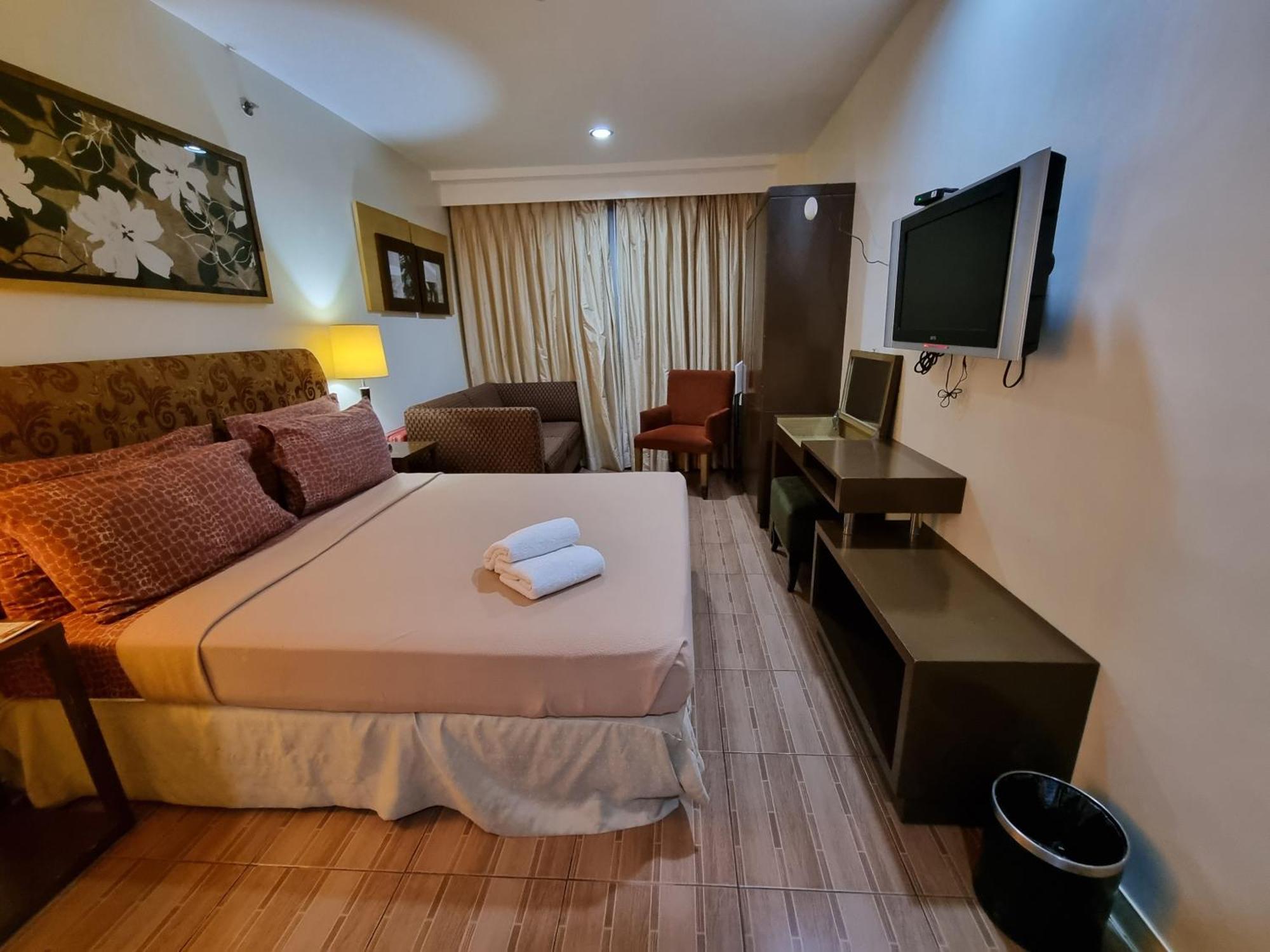 One Tagaytay Place Private Residences Tagaytay City ภายนอก รูปภาพ